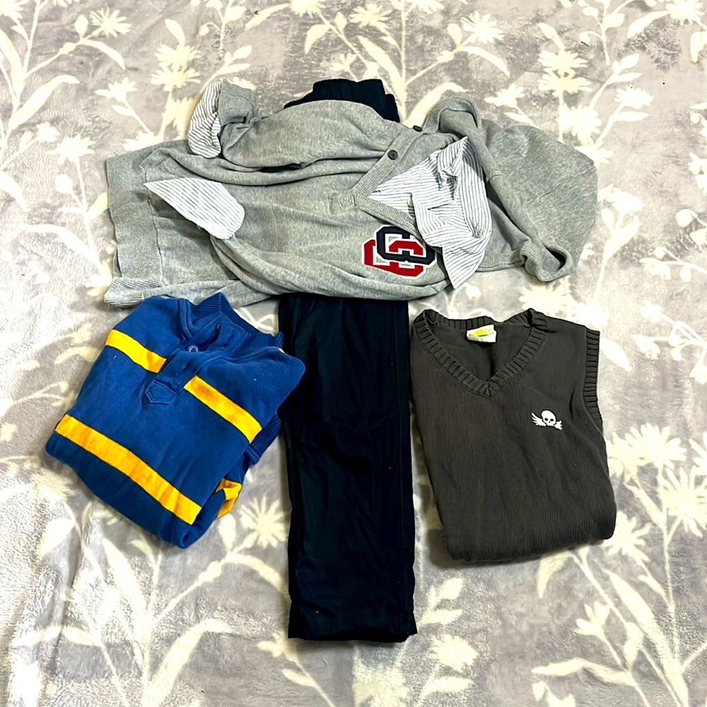 Boys 4PC LS Top, hoodie sweater & vest bundle - must have Sz 8